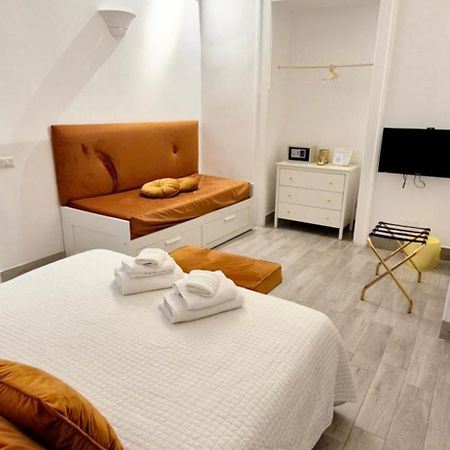 Maison Marinella Boutique Room Napels Buitenkant foto